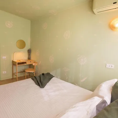 Appartamento Garden Nest - 2 Bedrooms Flat Bucarest