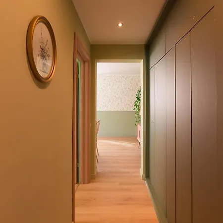 Garden Nest - 2 Bedrooms Flat *