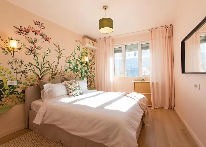 Garden Nest - 2 Bedrooms Flat