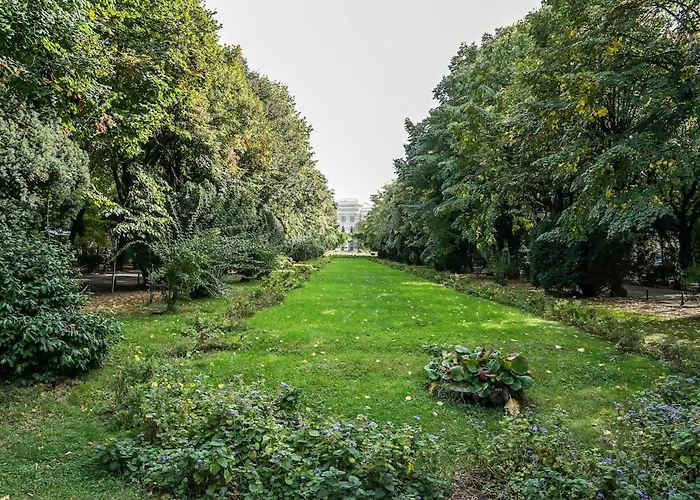 Garden Nest - 2 Bedrooms Flat 아파트 *