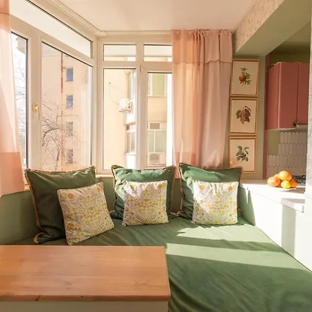 Garden Nest - 2 Bedrooms Flat Bukarest