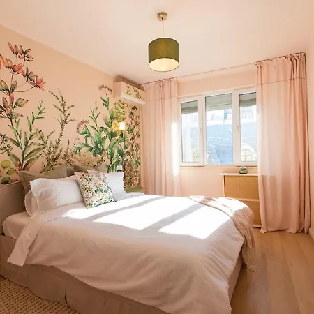 Garden Nest - 2 Bedrooms Flat